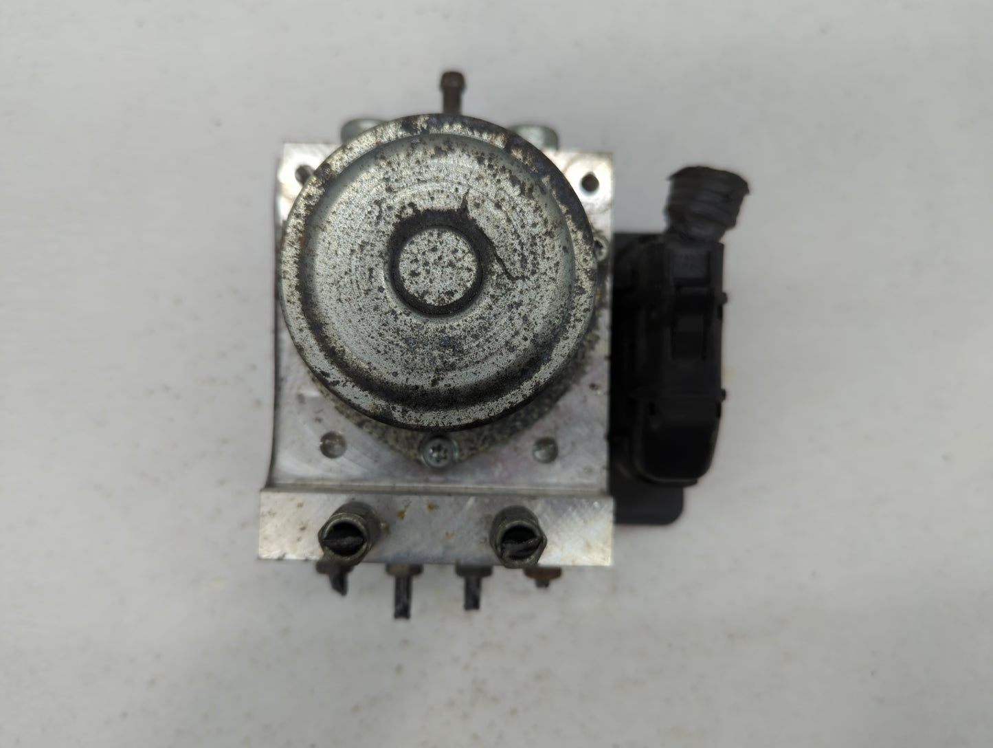 2011 Nissan Juke ABS Pump Control Module Replacement P/N:47660 1KC3A TD8405 Fits OEM Used Auto Parts - Oemusedautoparts1.com