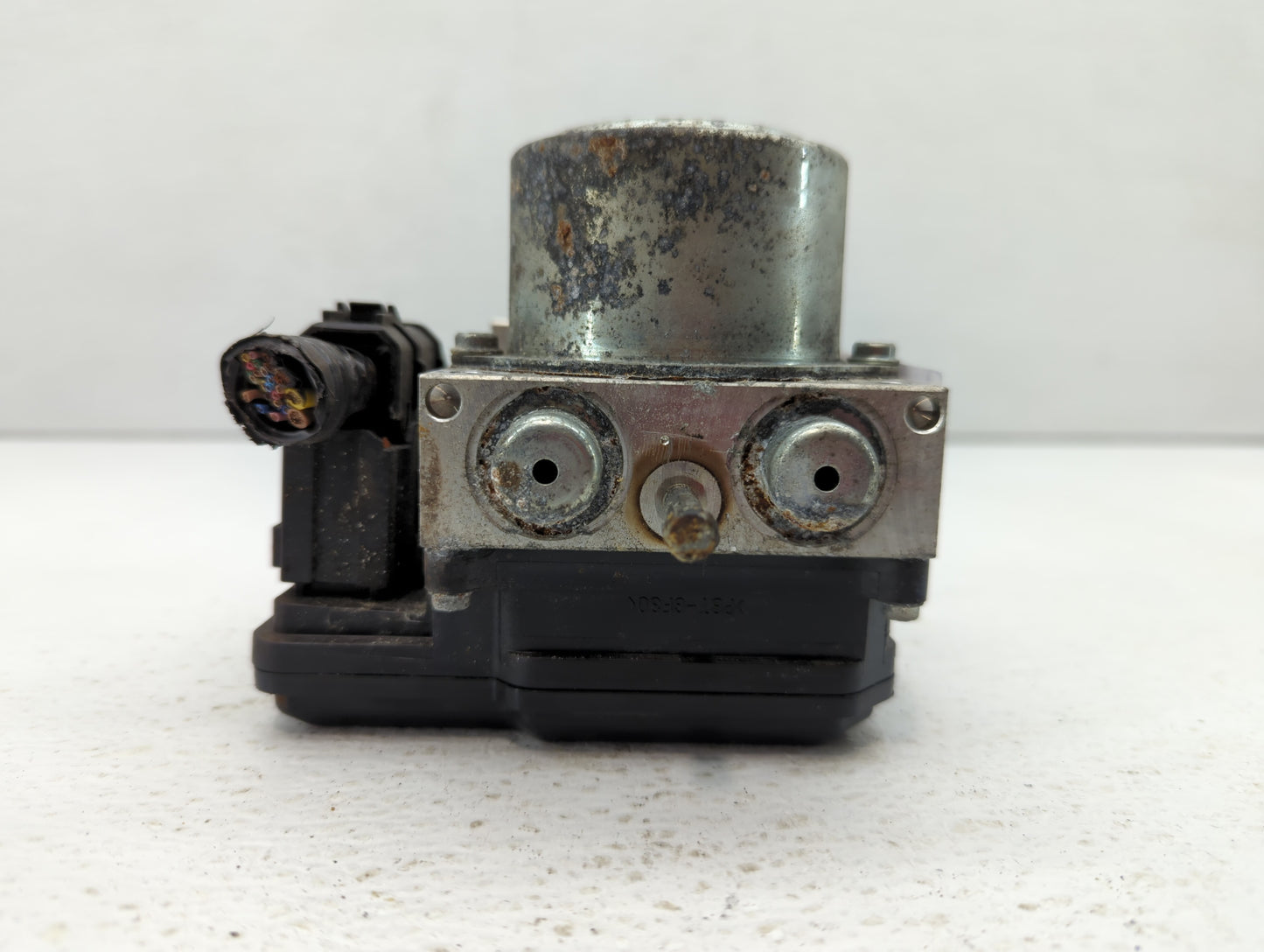 2011 Nissan Juke ABS Pump Control Module Replacement P/N:47660 1KC3A TD8405 Fits OEM Used Auto Parts - Oemusedautoparts1.com
