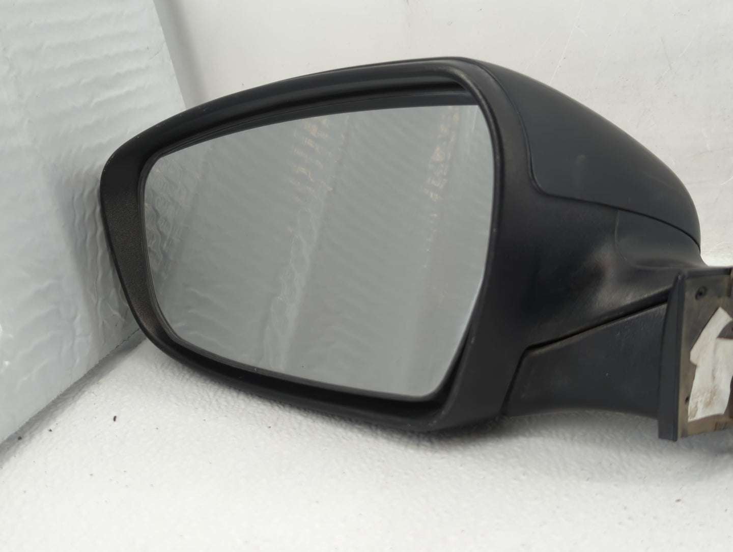 2011 Nissan Juke Driver Side View Mirror - Left Door Mirror OEM Used - Oemusedautoparts1.com