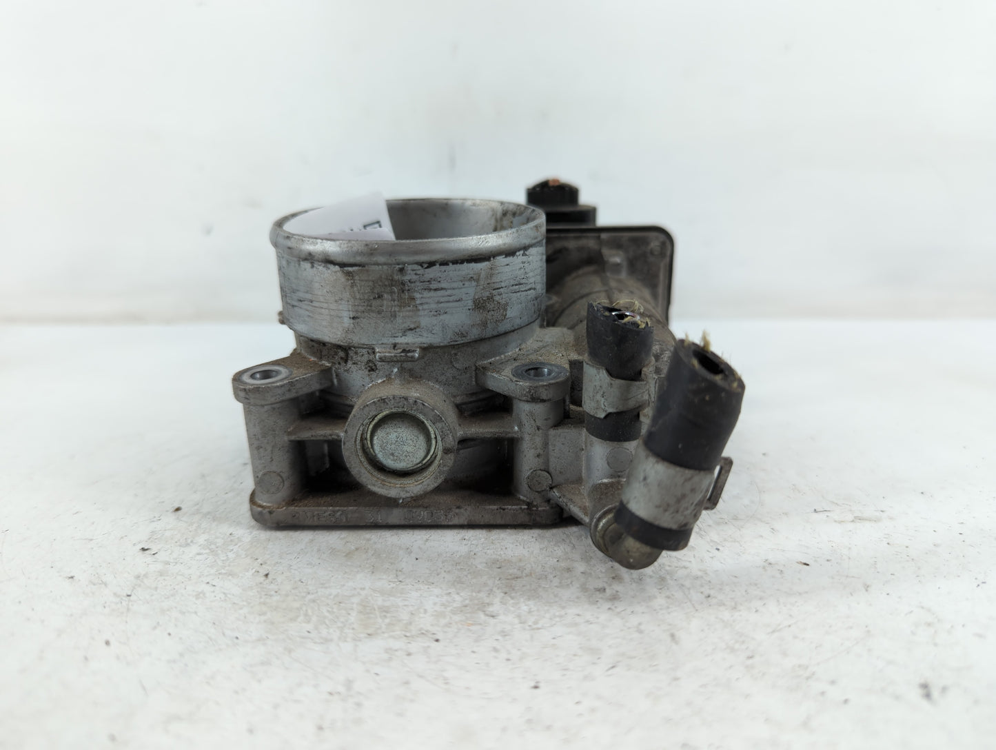 2011-2017 Nissan Juke Throttle Body P/N:526-01 Fits Fits 2011 2012 2013 2014 2015 2016 2017 OEM Used Auto Parts - Oemusedaut