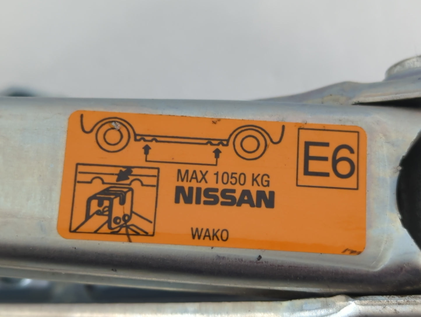 2011 Nissan Juke Spare Scissor Car Jack - Oemusedautoparts1.com