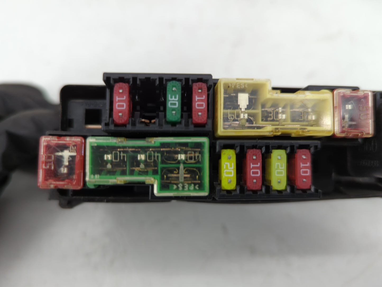 2011-2012 Nissan Leaf Fusebox Fuse Box Panel Relay Module P/N:7154-7223-38 Fits Fits 2011 2012 OEM Used Auto Parts - Oemused