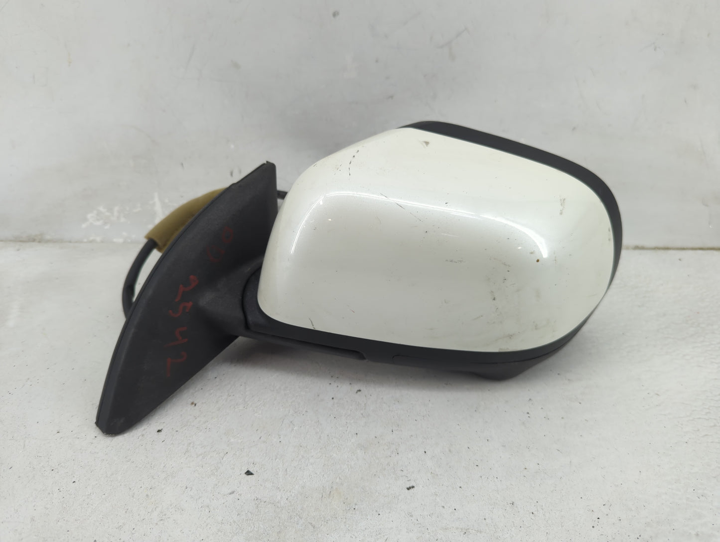 2011-2012 Nissan Leaf Driver Side View Mirror - Left Door Mirror OEM Used - Oemusedautoparts1.com
