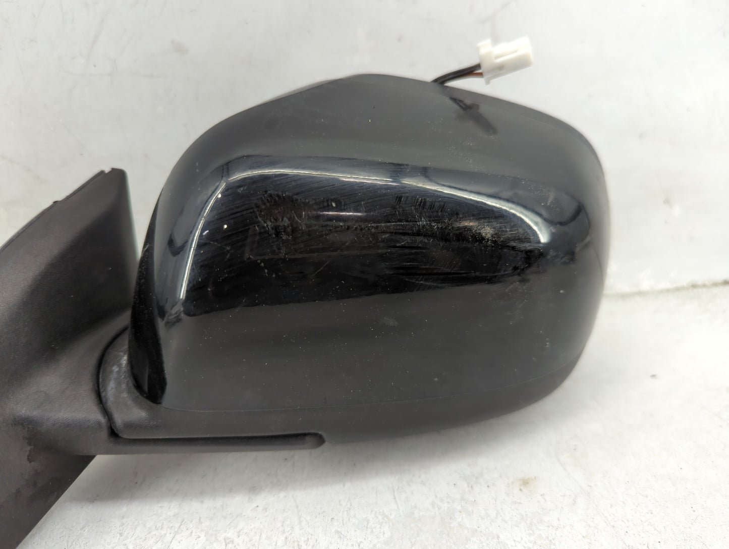 2011-2012 Nissan Leaf Driver Side View Mirror - Left Door Mirror OEM Used - Oemusedautoparts1.com