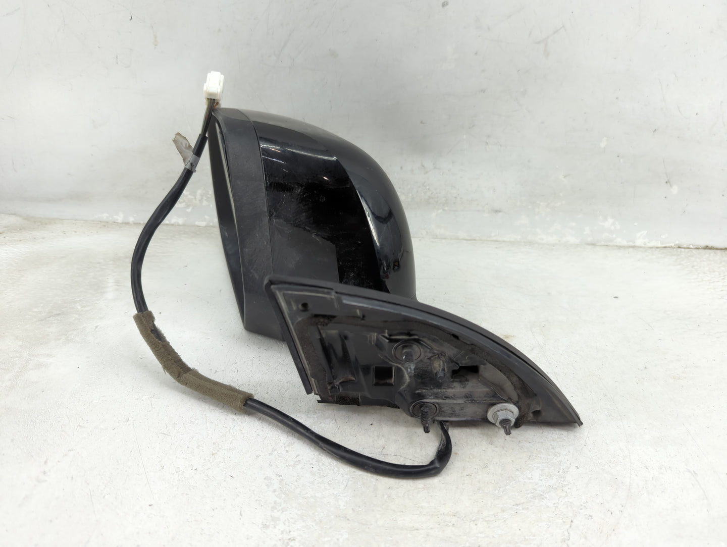 2011-2012 Nissan Leaf Driver Side View Mirror - Left Door Mirror OEM Used - Oemusedautoparts1.com