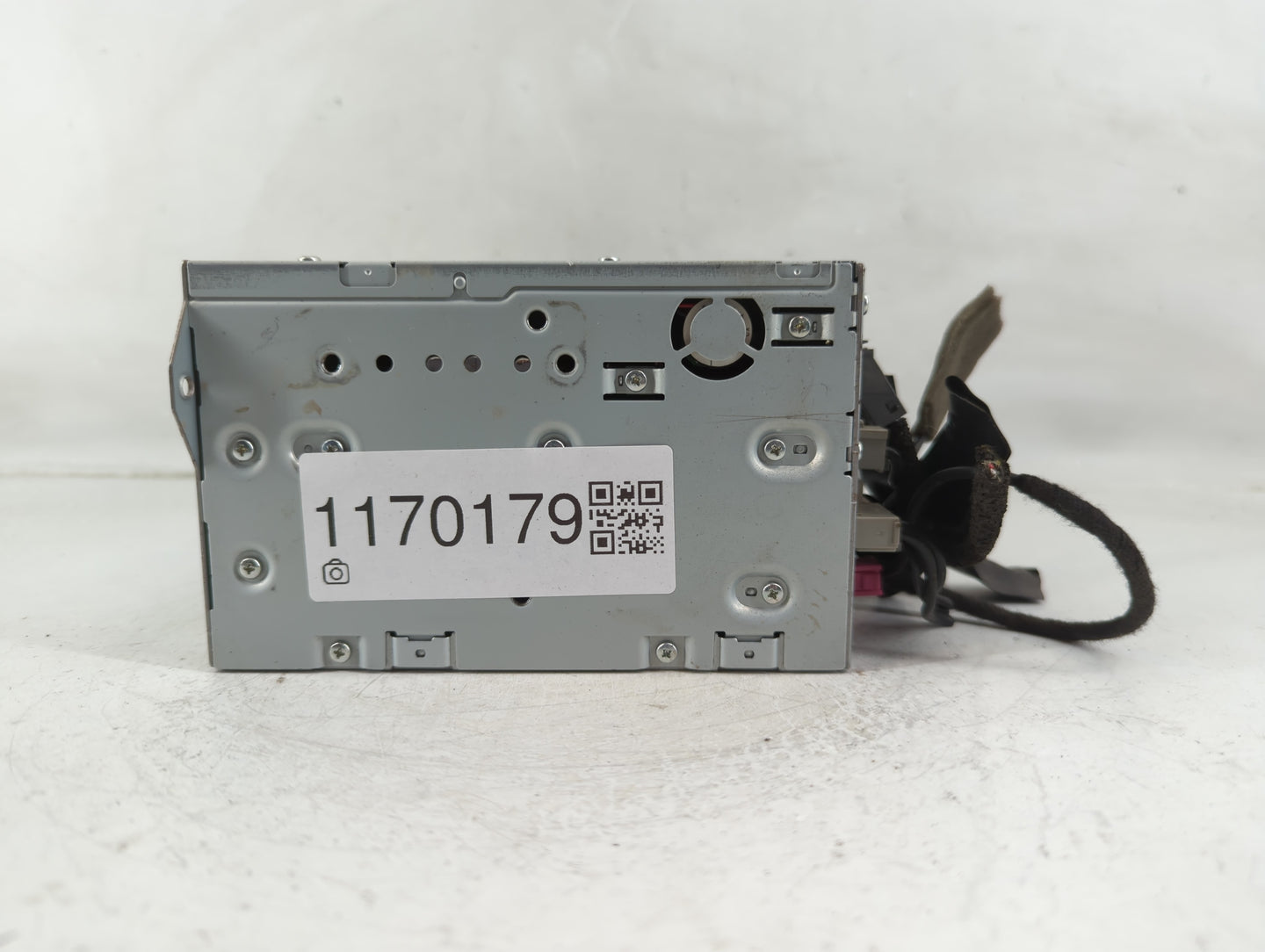 2011 Nissan Maxima Radio AM FM Cd Player Receiver Replacement P/N:25915 ZX74A Fits Fits 2010 2012 OEM Used Auto Parts - Oemu