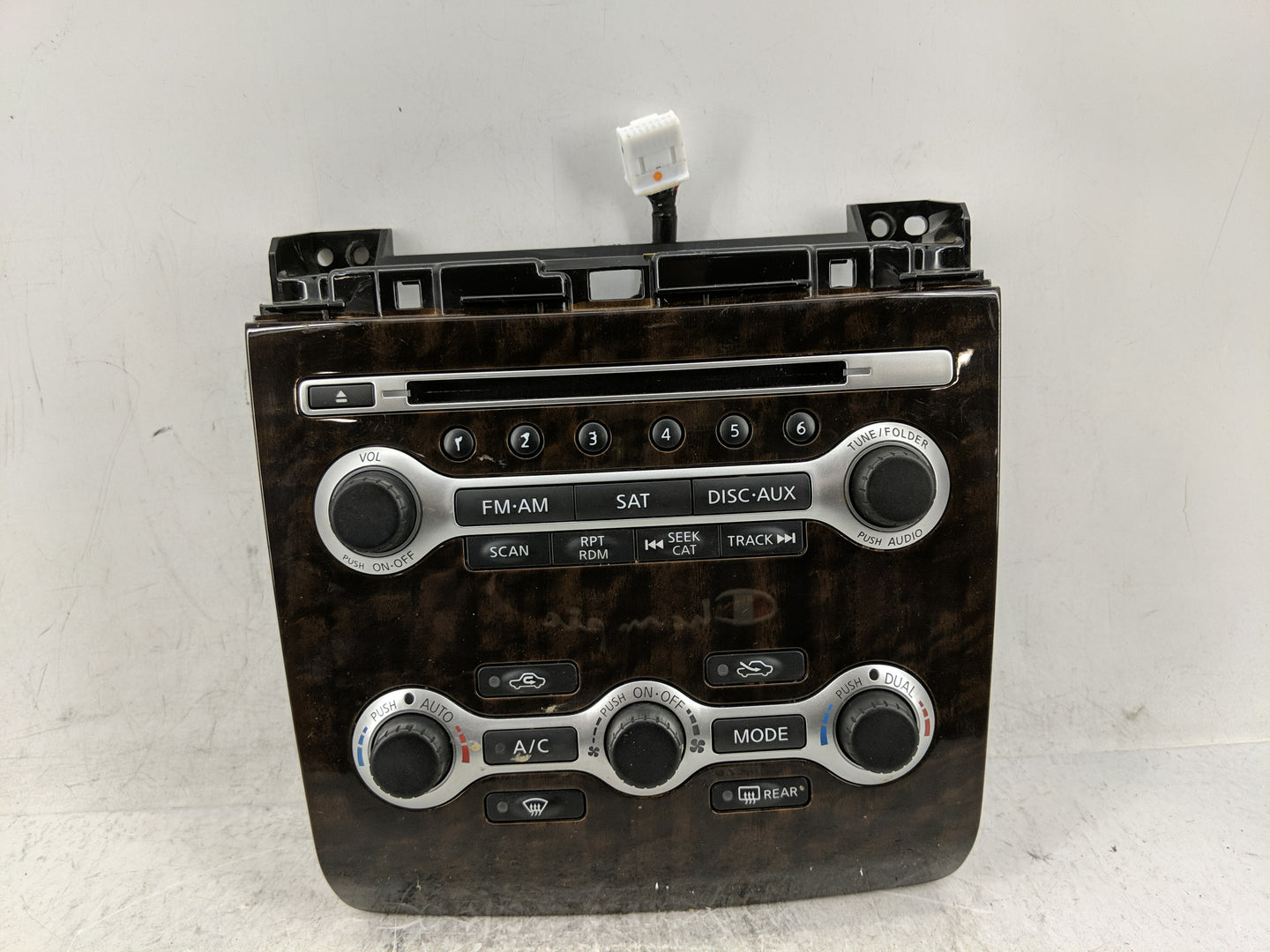 2011-2011 Nissan Maxima Radio Control Panel - Oemusedautoparts1.com