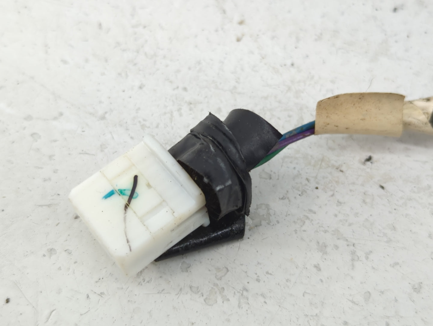 2009-2014 Nissan Maxima Driver Side View Mirror - Left Door Mirror OEM Used - Oemusedautoparts1.com