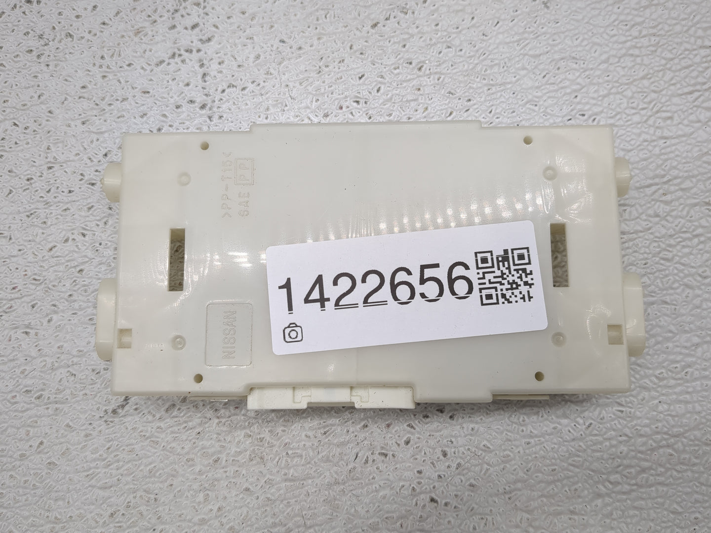 2011 Nissan Maxima Radio AM FM Cd Player Receiver Replacement P/N:277608700 27760ZY80A Fits Fits 2010 2012 OEM Used Auto Par