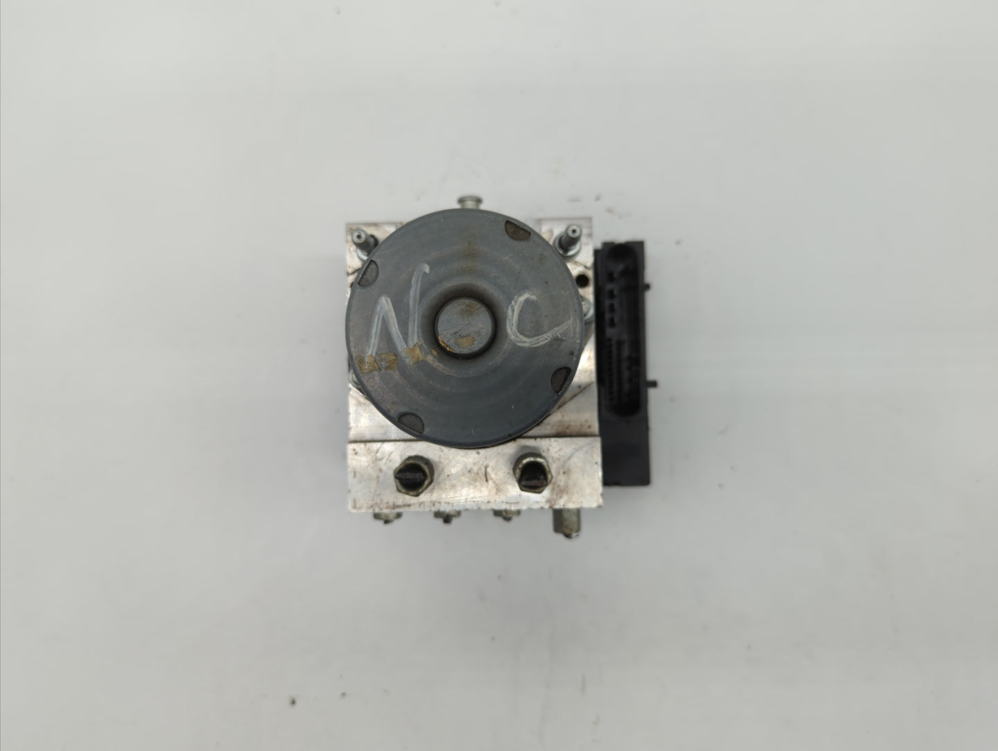 2011-2013 Nissan Maxima ABS Pump Control Module Replacement P/N:47660 ZY70A 47660-ZY906, 47660 ZY90C Fits Fits 2011 2012 201