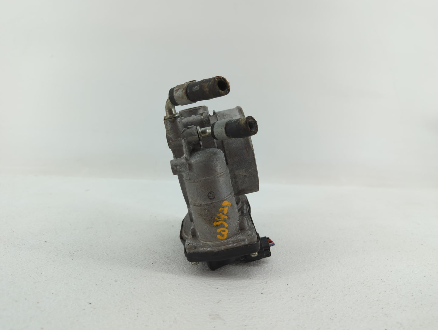 2009-2014 Nissan Maxima Throttle Body P/N:RME75-12 526-01 Fits Fits 2009 2010 2011 2012 2013 2014 OEM Used Auto Parts - Oemu