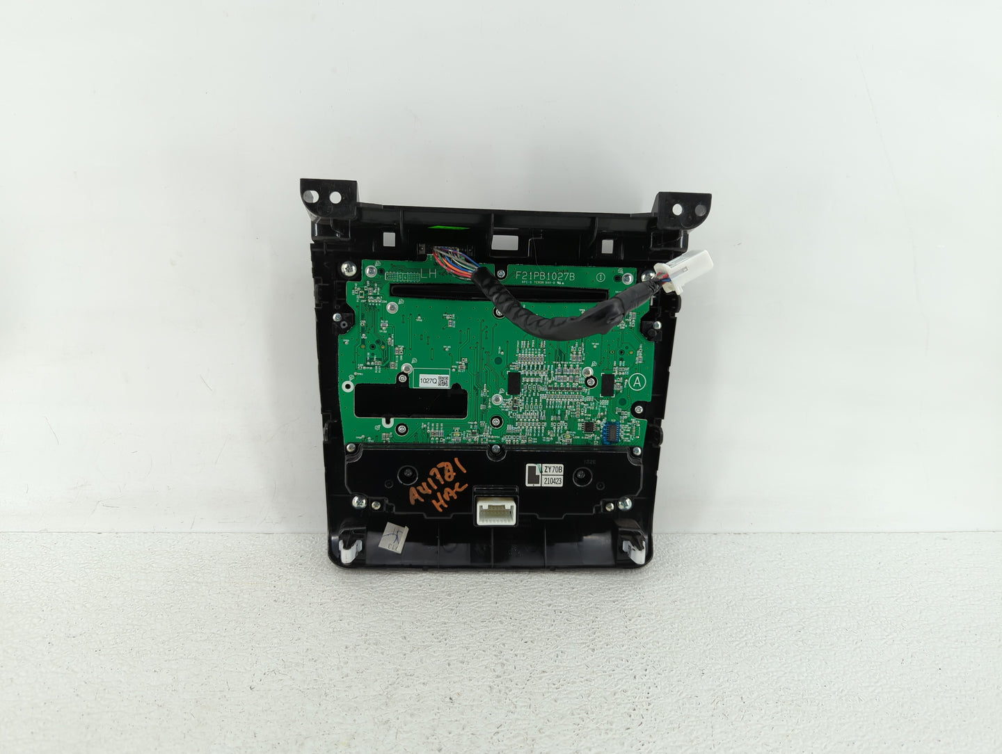 2011-2011 Nissan Maxima Radio Control Panel - Oemusedautoparts1.com