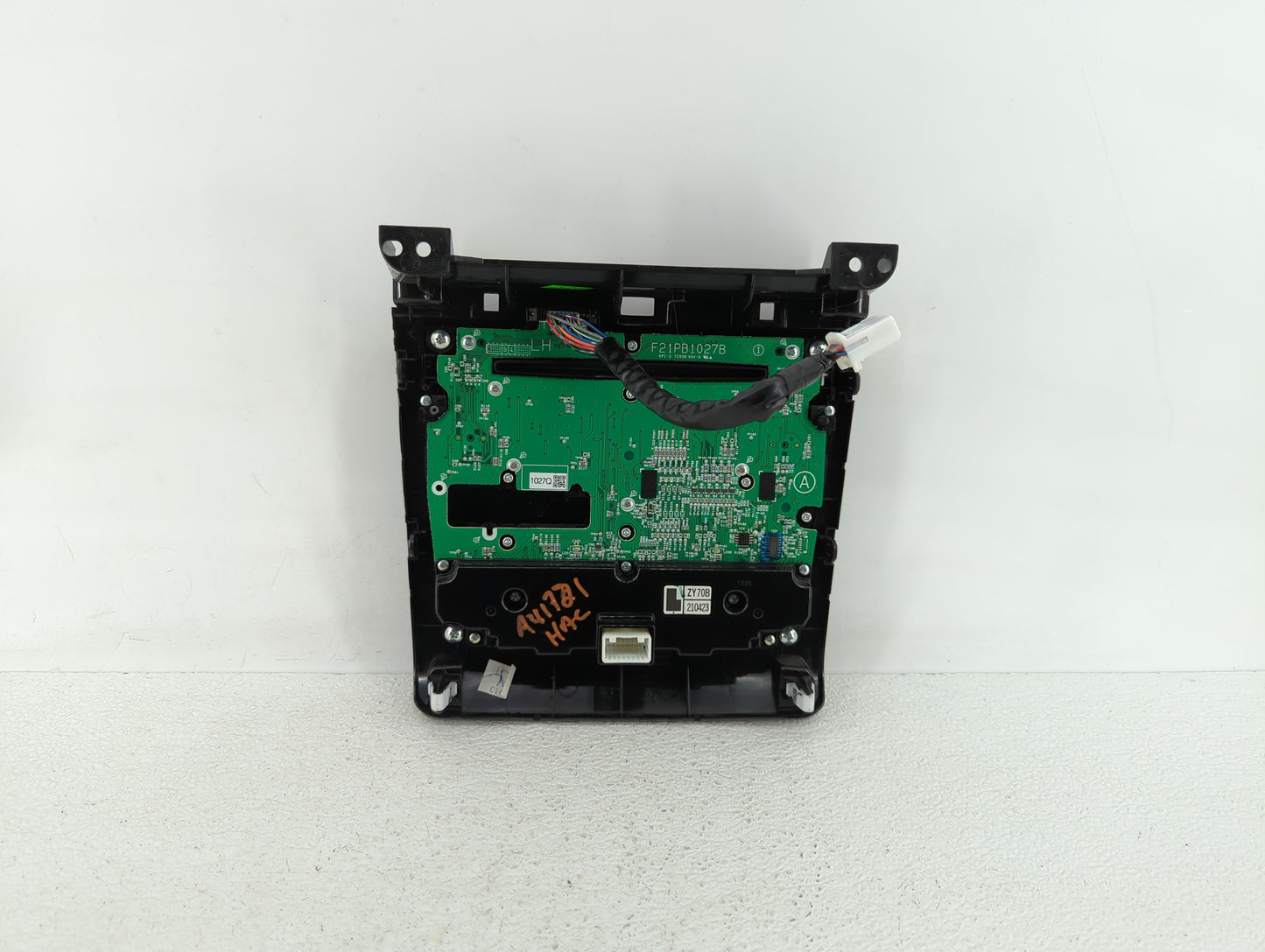 2011-2011 Nissan Maxima Radio Control Panel - Oemusedautoparts1.com