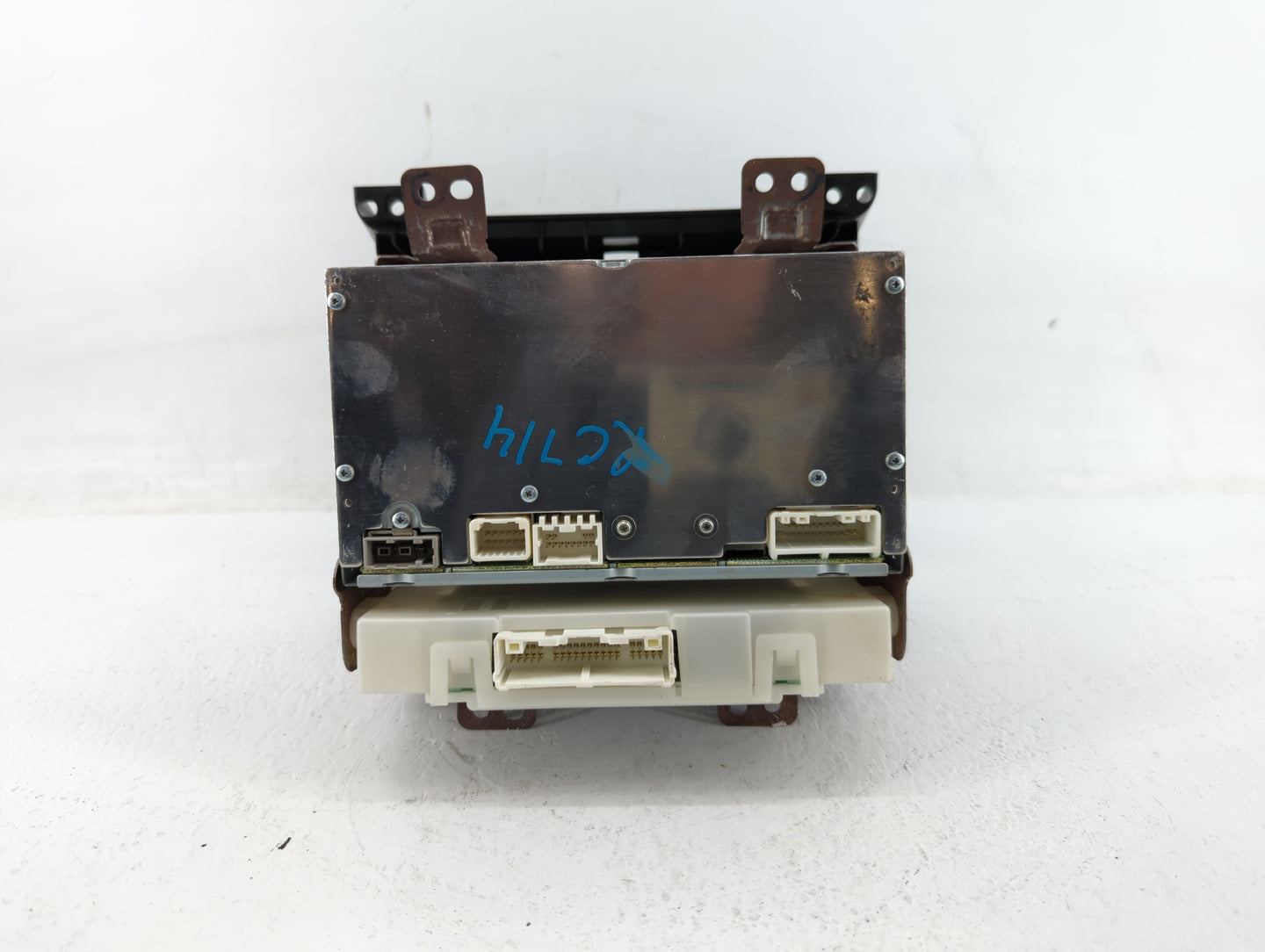 2011 Nissan Maxima Radio AM FM Cd Player Receiver Replacement P/N:28185 ZX76B 28185 ZX76A, 28185 ZX75A Fits OEM Used Auto Pa