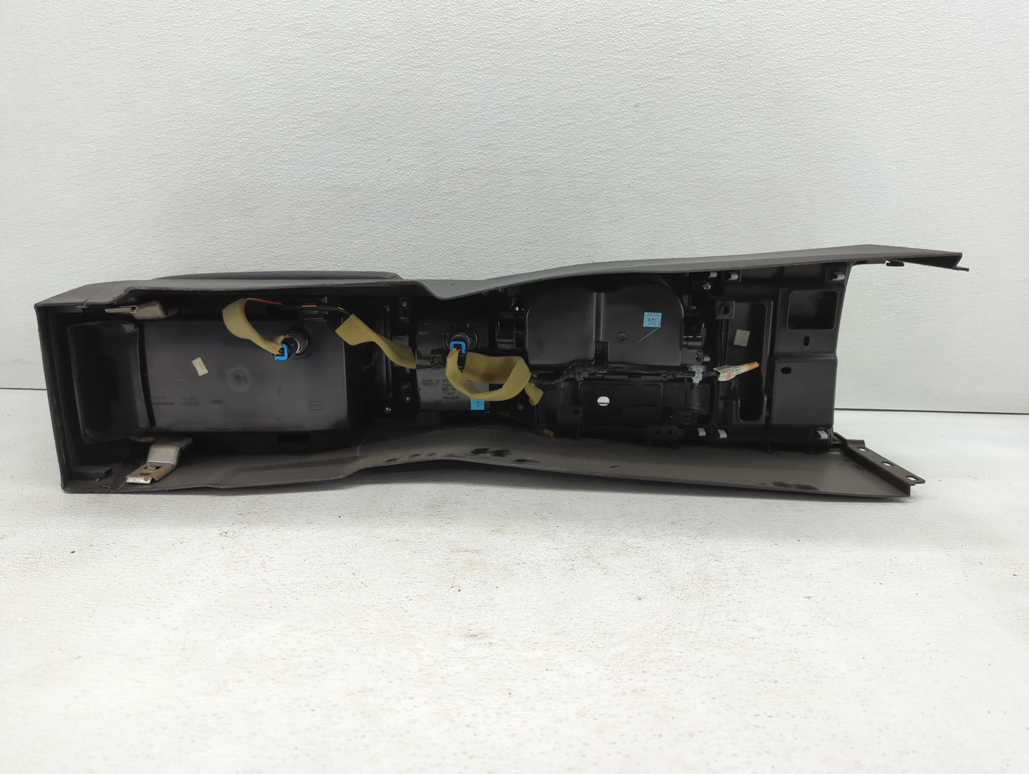 2011 Nissan Maxima Center Floor Console P/N:96924 9N00A Fits OEM Used Auto Parts - Oemusedautoparts1.com