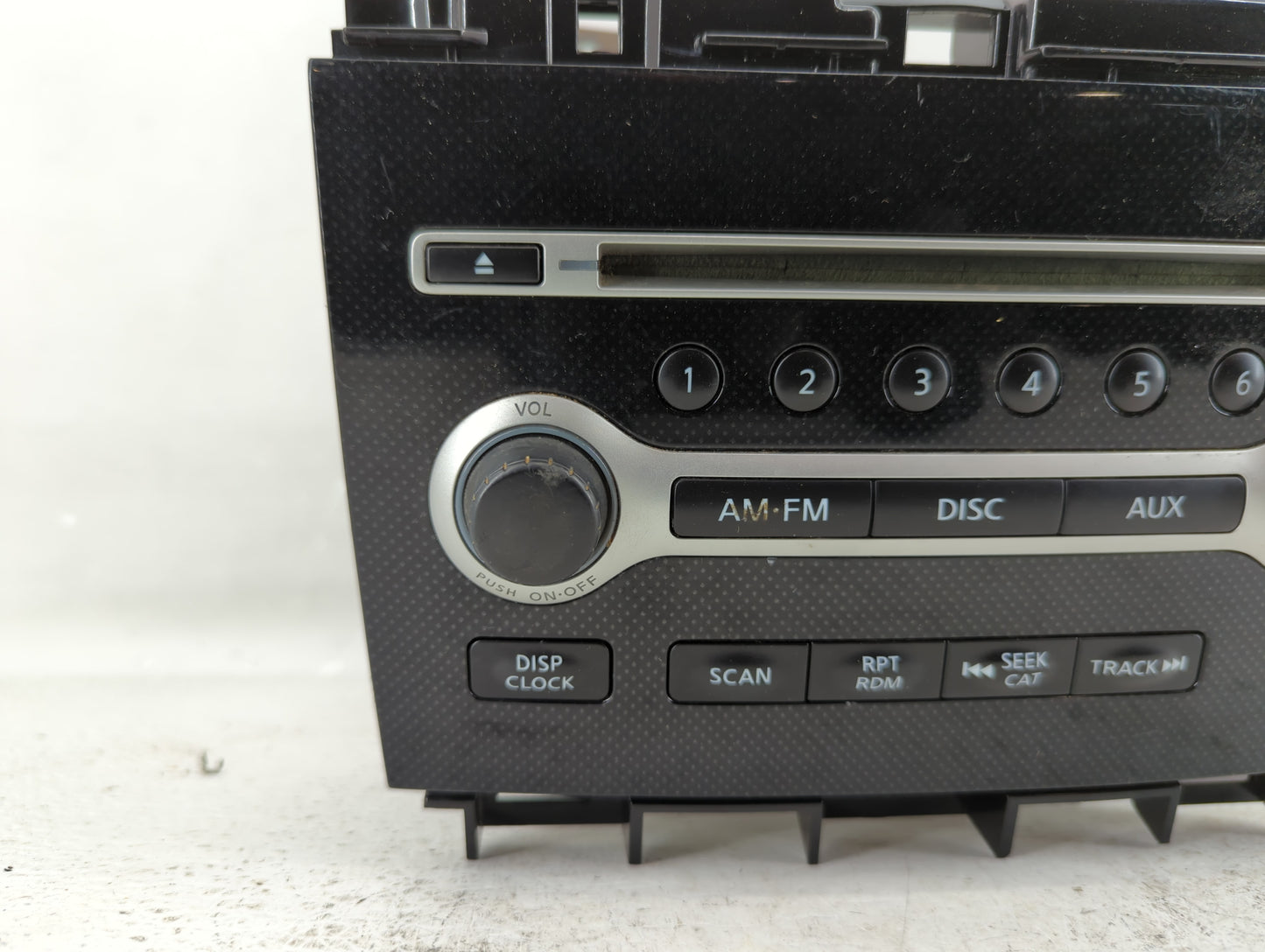 2011-2011 Nissan Maxima Am Fm Cd Player Radio Receiver - Oemusedautoparts1.com