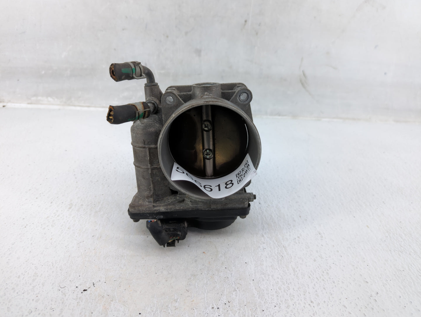 2009-2014 Nissan Maxima Throttle Body P/N:1902H RME75-12, 526-01 Fits Fits 2009 2010 2011 2012 2013 2014 OEM Used Auto Parts