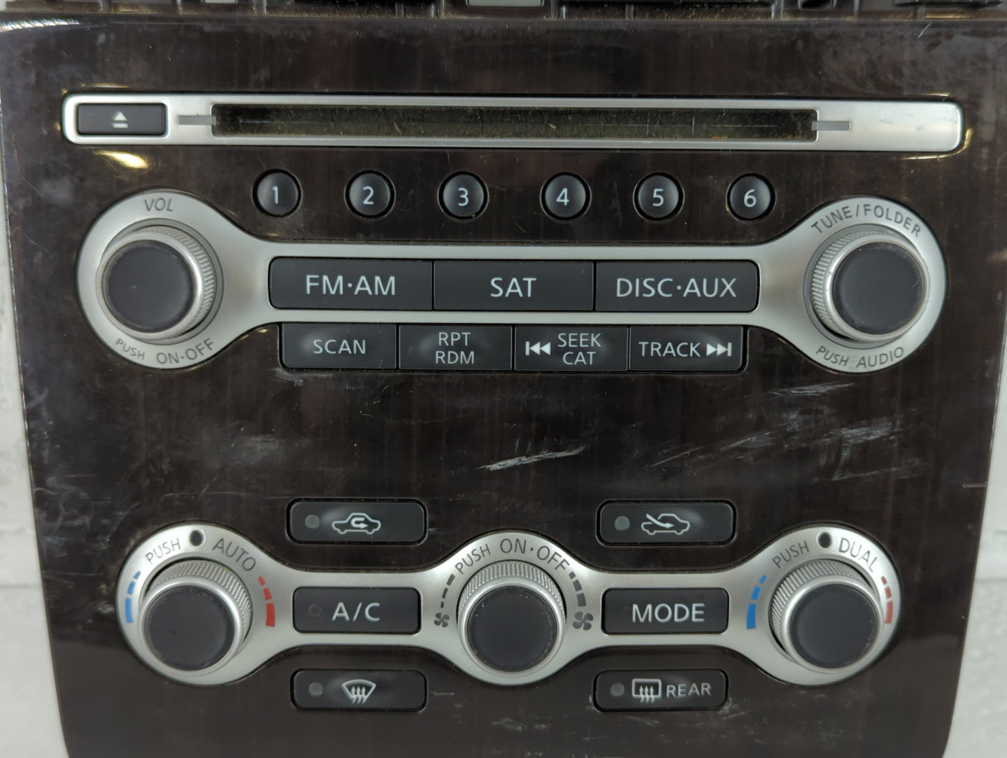 2011 Nissan Maxima Radio AM FM Cd Player Receiver Replacement P/N:P10380 A97100 68260 9N10A Fits OEM Used Auto Parts - Oemus
