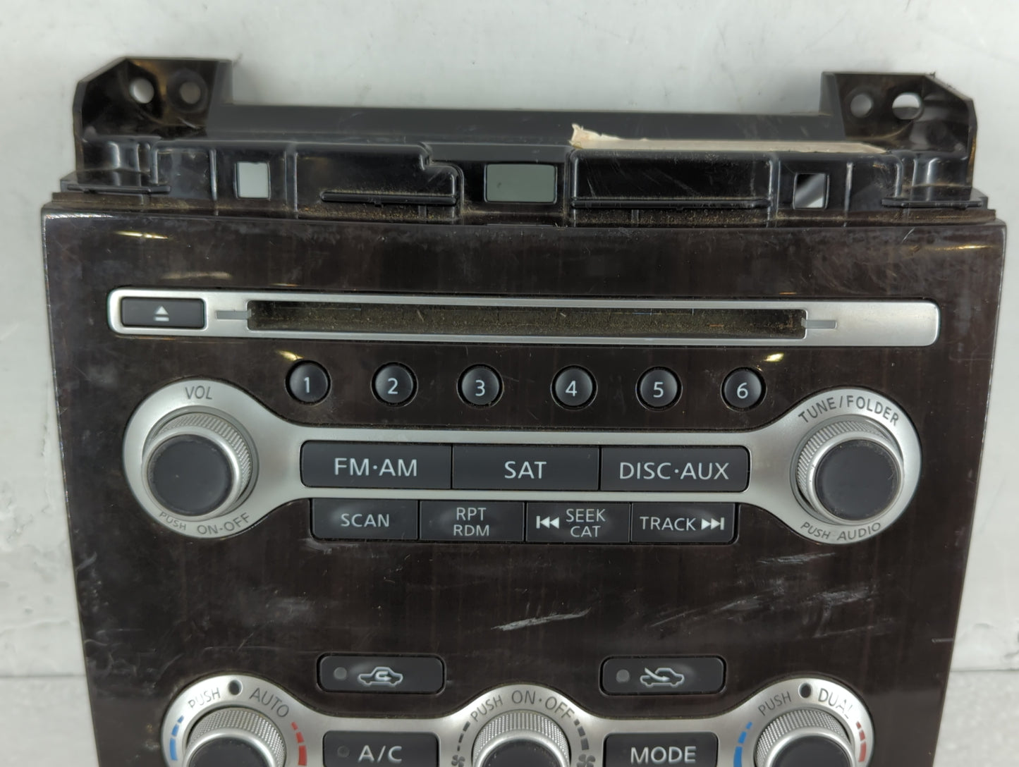 2011 Nissan Maxima Radio AM FM Cd Player Receiver Replacement P/N:P10380 A97100 68260 9N10A Fits OEM Used Auto Parts - Oemus