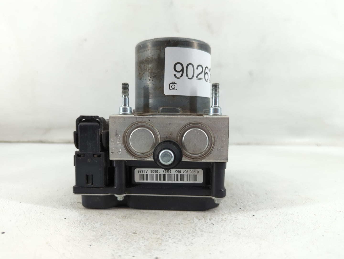 2011 Nissan Maxima ABS Pump Control Module Replacement P/N:47660 ZY00C Fits OEM Used Auto Parts - Oemusedautoparts1.com