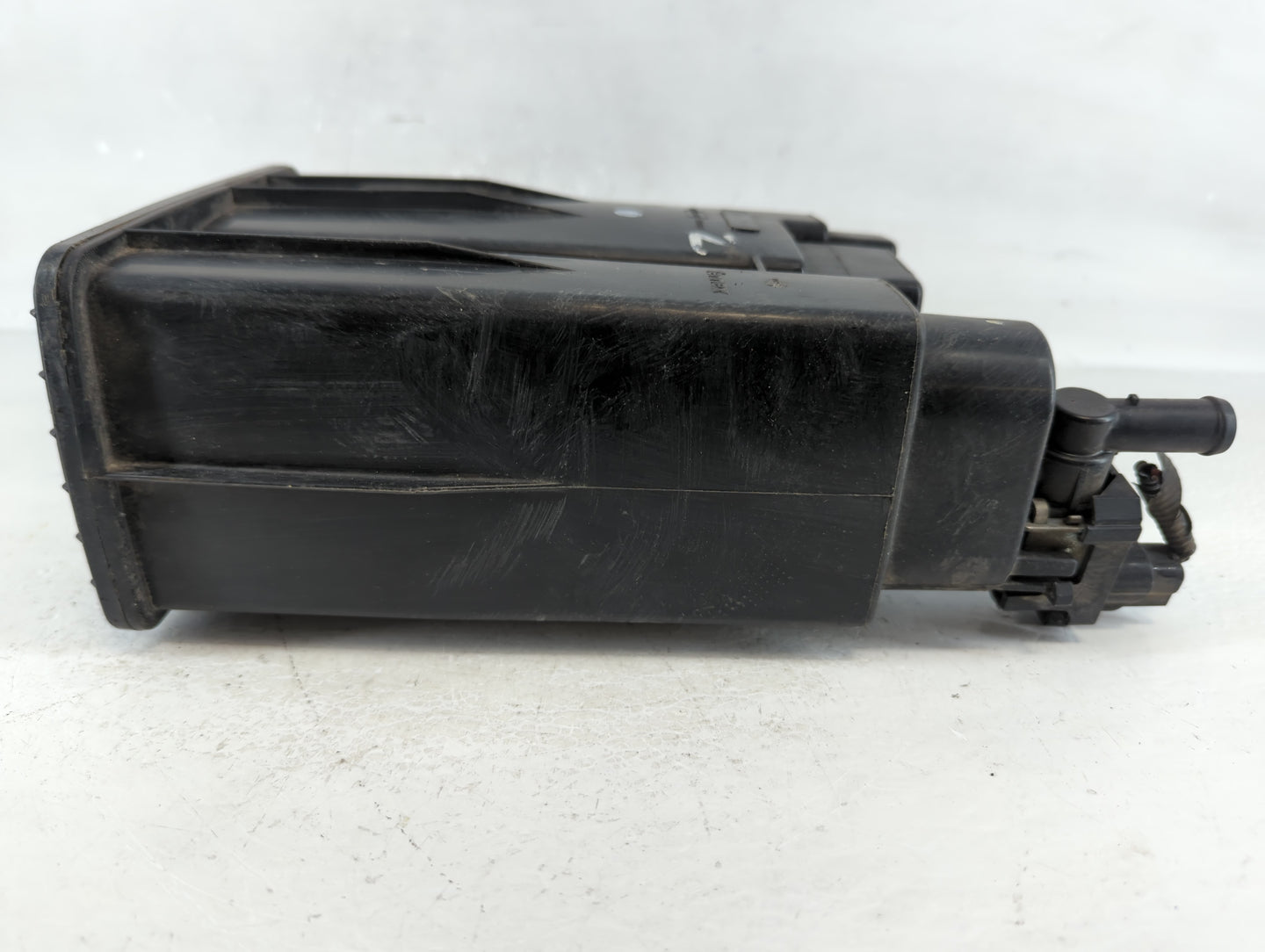2011 Nissan Maxima Fuel Vapor Charcoal Canister - Oemusedautoparts1.com