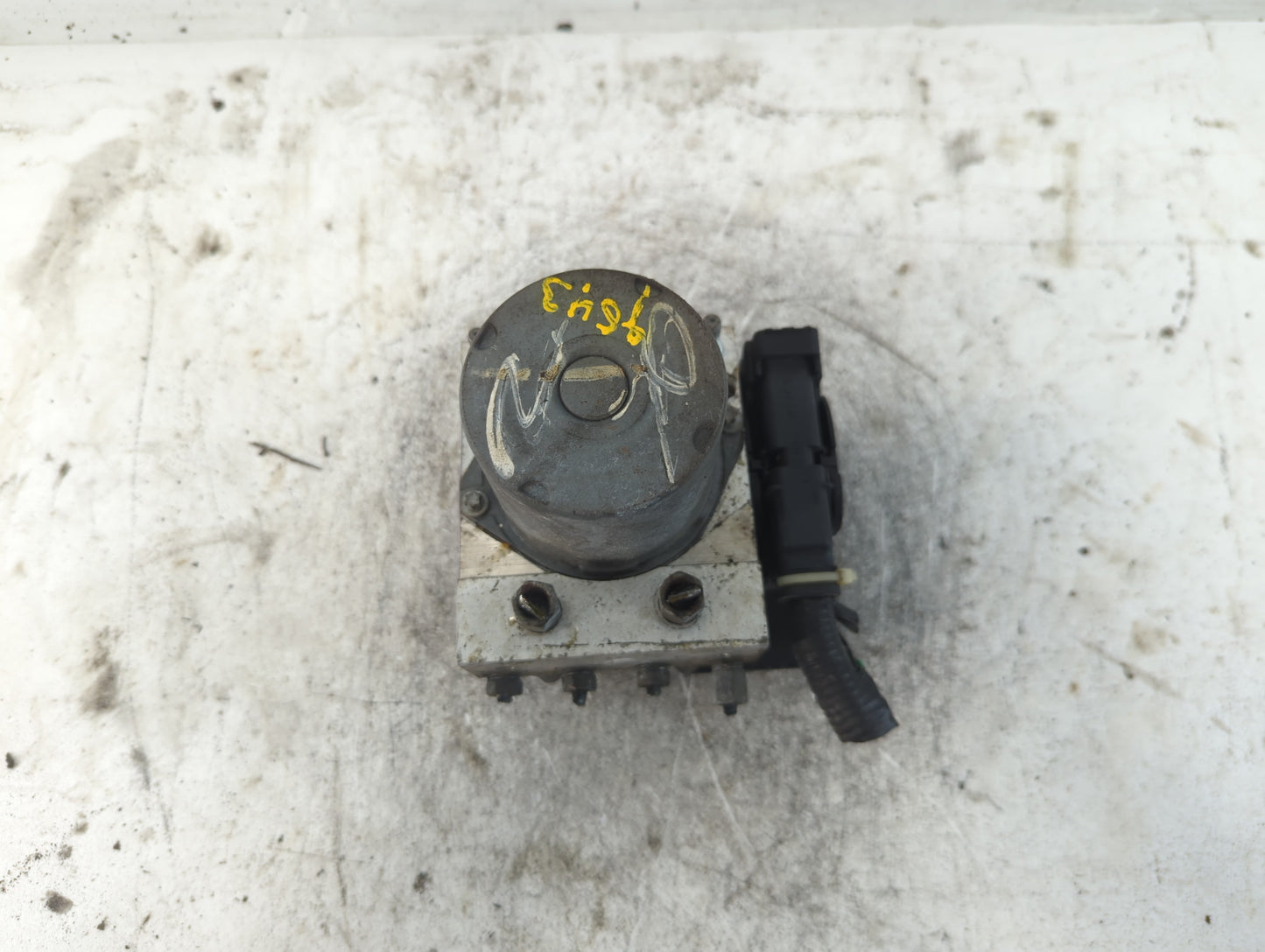 2011-2013 Nissan Maxima ABS Pump Control Module Replacement P/N:47660 ZY90C Fits Fits 2011 2012 2013 OEM Used Auto Parts - O