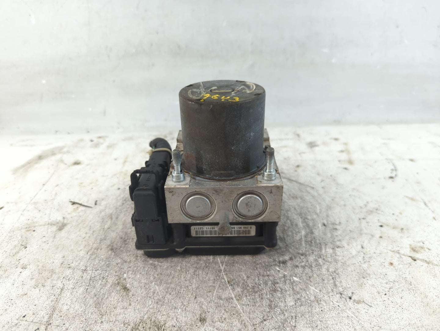 2011-2013 Nissan Maxima ABS Pump Control Module Replacement P/N:47660 ZY90C Fits Fits 2011 2012 2013 OEM Used Auto Parts - O