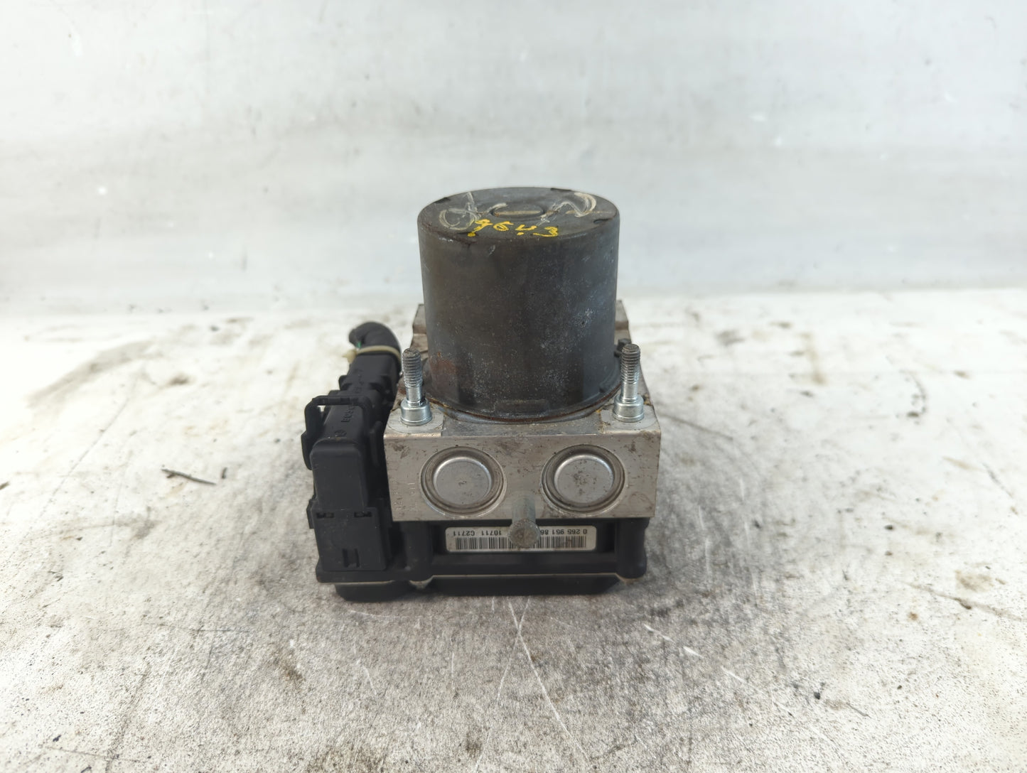 2011-2013 Nissan Maxima ABS Pump Control Module Replacement P/N:47660 ZY90C Fits Fits 2011 2012 2013 OEM Used Auto Parts - O