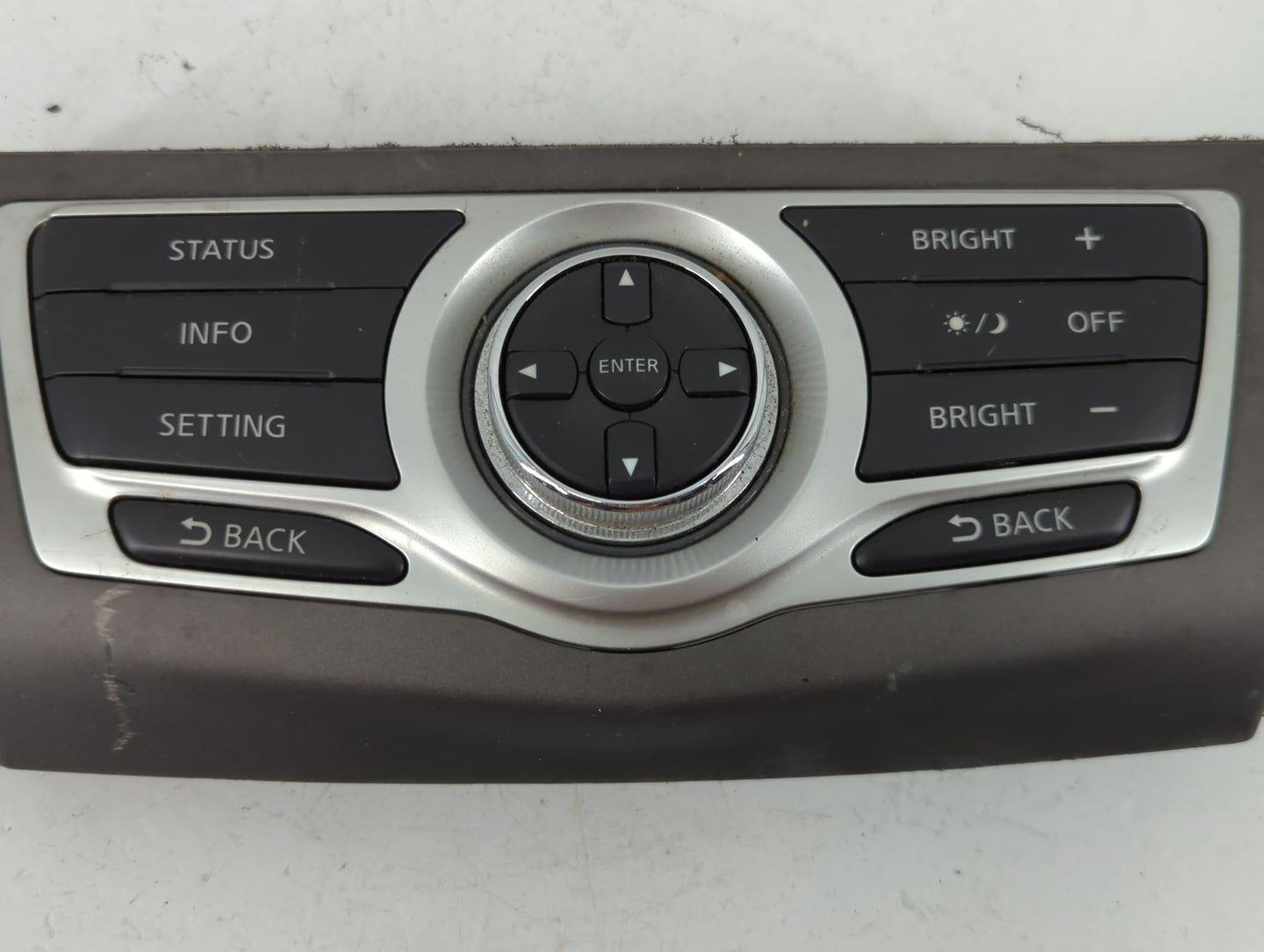 2011-2014 Nissan Murano Radio AM FM Cd Player Receiver Replacement P/N:172A Fits Fits 2011 2012 2013 2014 OEM Used Auto Part