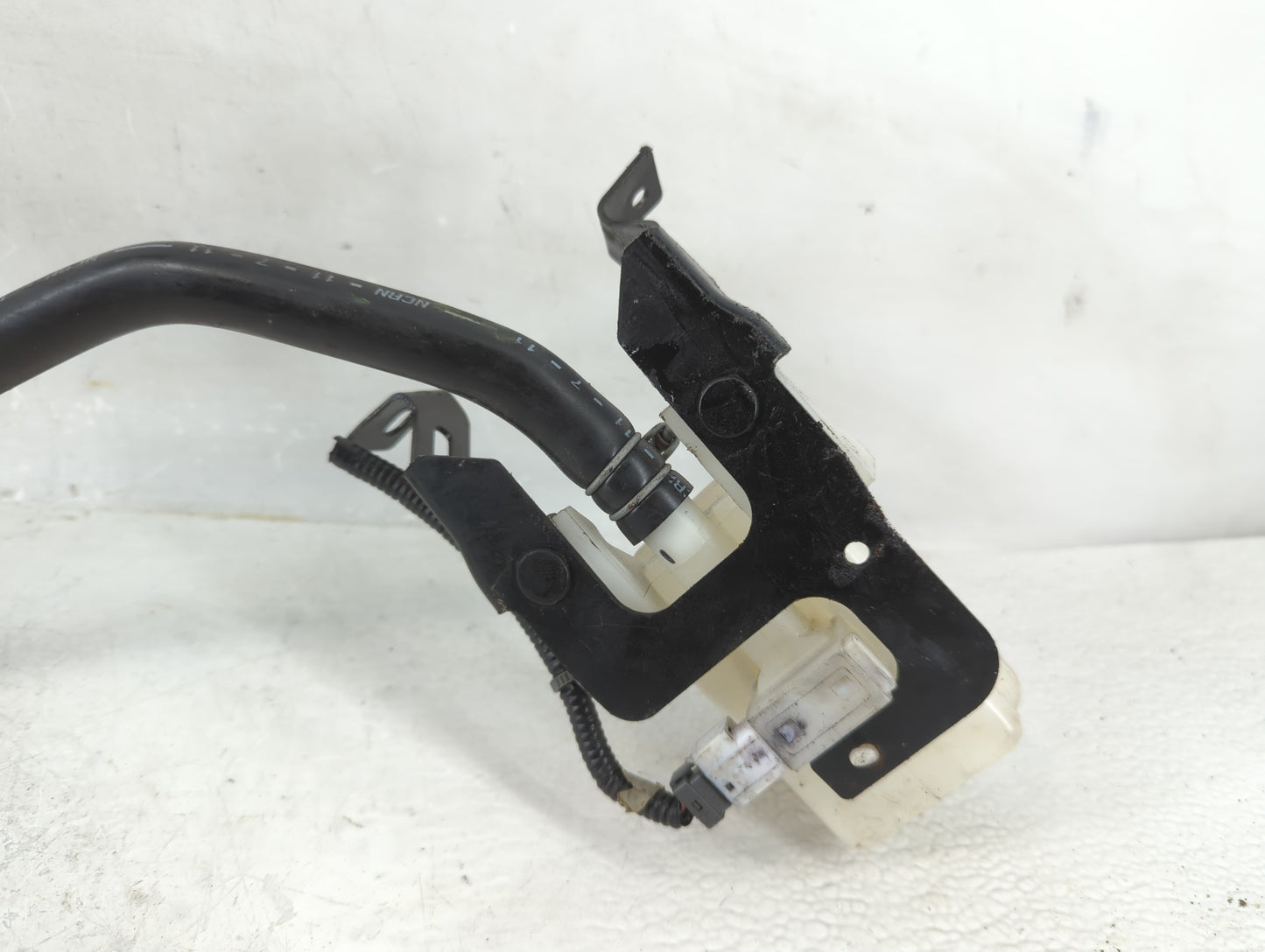 2009-2014 Nissan Murano Brake Master Cylinder 1208544 - Oemusedautoparts1.com