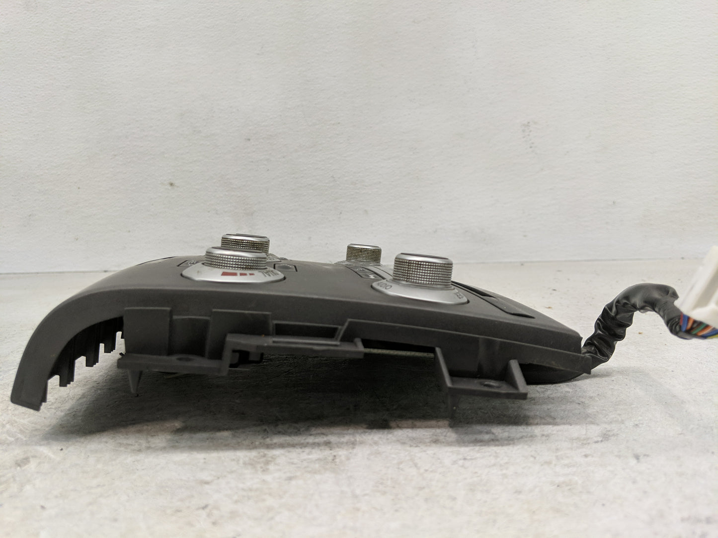 2011-2014 Nissan Murano Radio Control Panel - Oemusedautoparts1.com