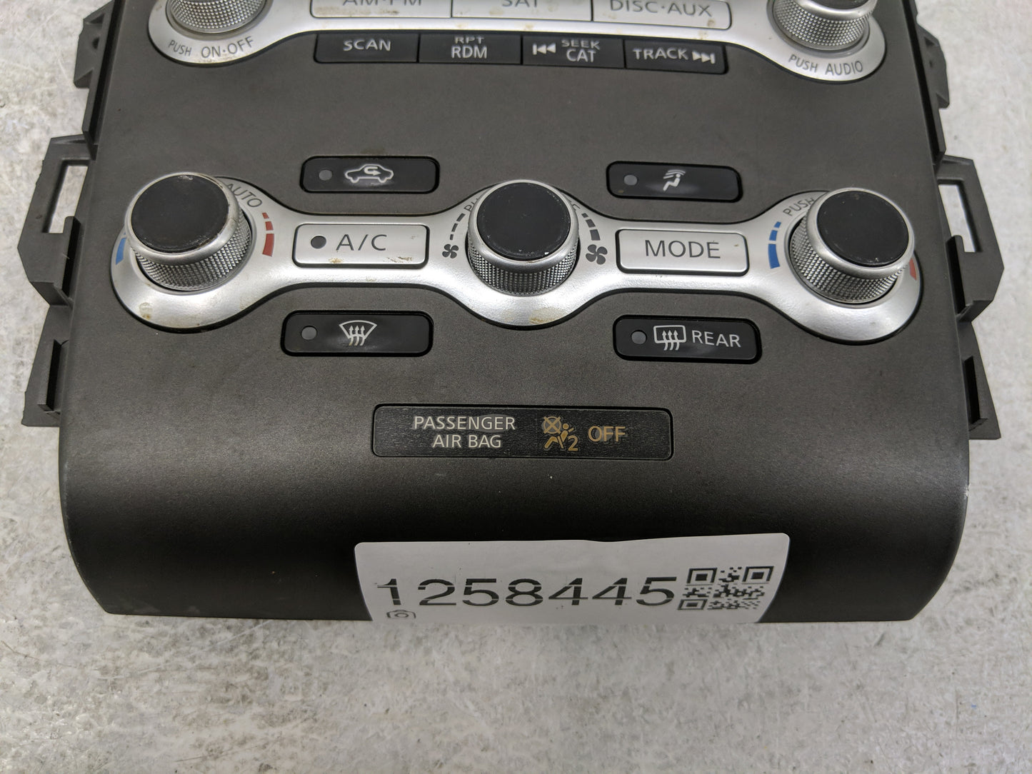 2011-2014 Nissan Murano Radio AM FM Cd Player Receiver Replacement Fits Fits 2011 2012 2013 2014 OEM Used Auto Parts - Oemus