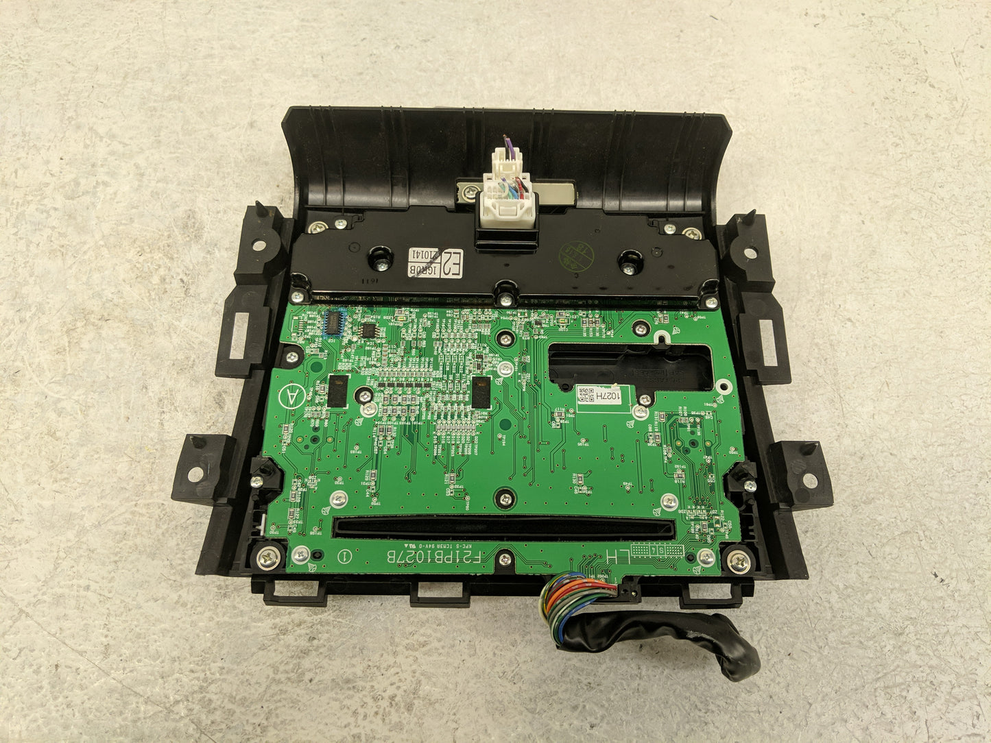 2011-2014 Nissan Murano Radio AM FM Cd Player Receiver Replacement Fits Fits 2011 2012 2013 2014 OEM Used Auto Parts - Oemus