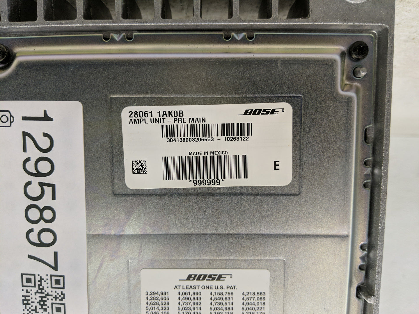2009-2011 Nissan Murano Radio AM FM Cd Player Receiver Replacement P/N:28061 1AK0B Fits Fits 2009 2010 2011 OEM Used Auto Pa