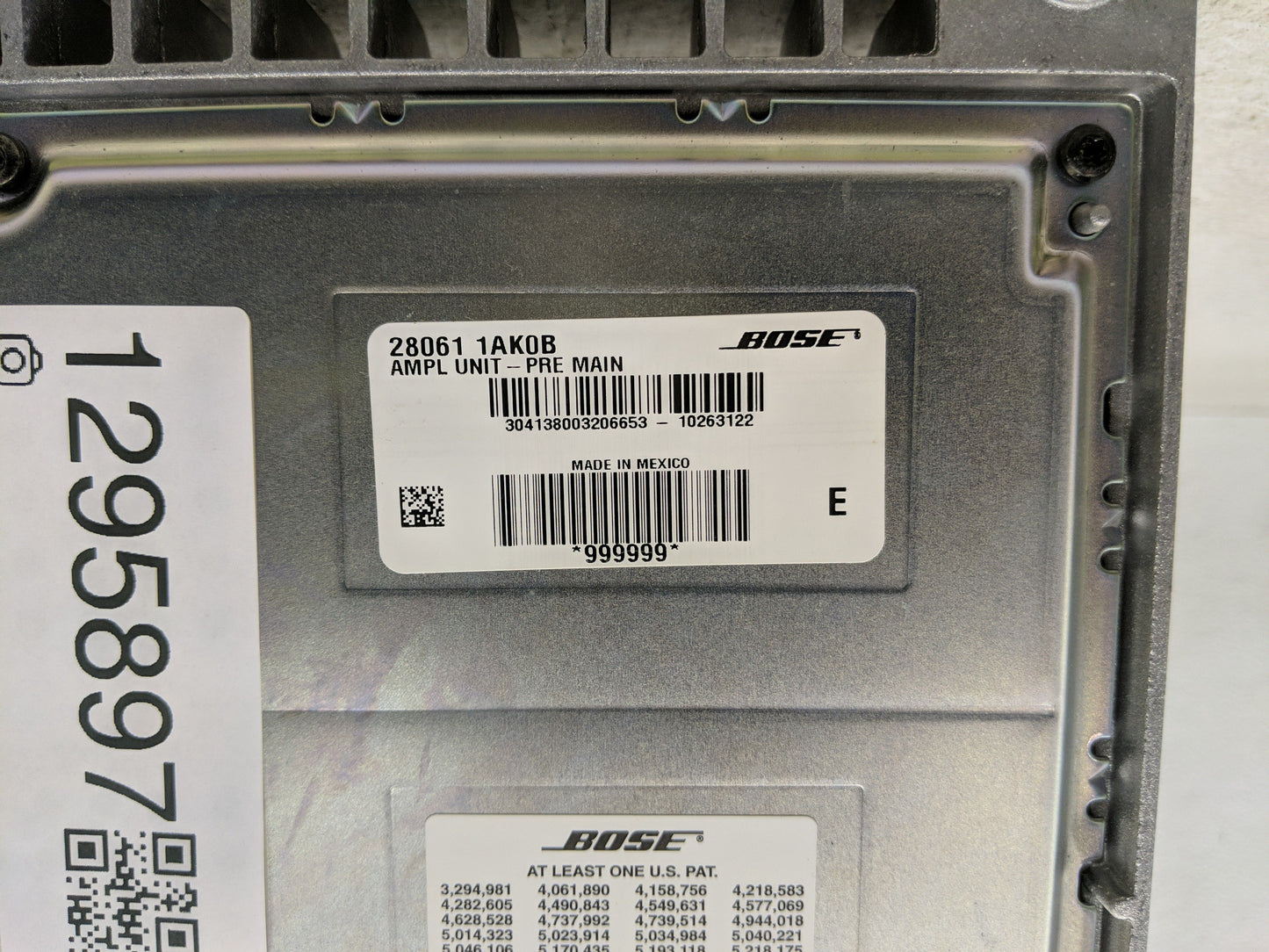 2009-2011 Nissan Murano Radio AM FM Cd Player Receiver Replacement P/N:28061 1AK0B Fits Fits 2009 2010 2011 OEM Used Auto Pa