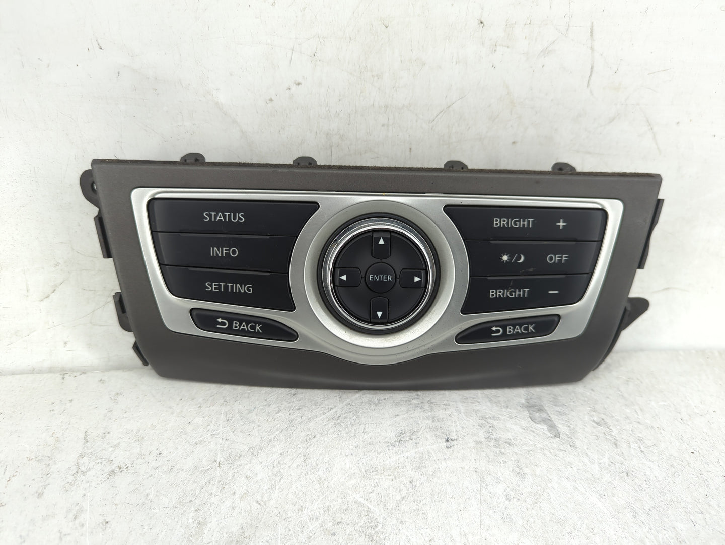 2011-2014 Nissan Murano Radio Control Panel - Oemusedautoparts1.com