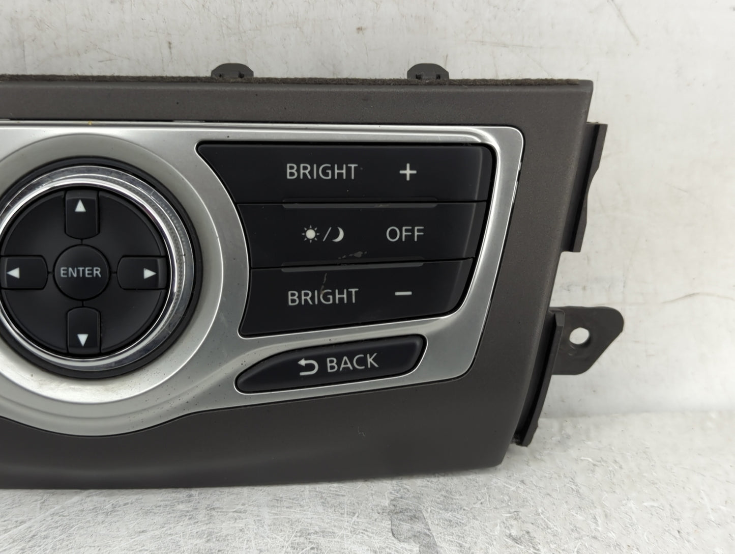 2011-2014 Nissan Murano Radio Control Panel - Oemusedautoparts1.com