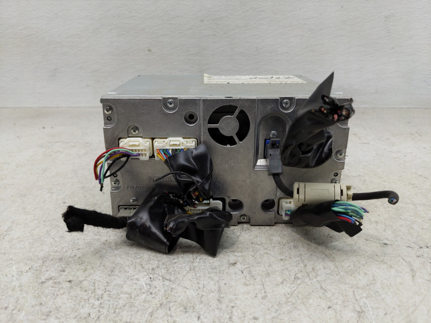2011-2012 Nissan Murano Radio AM FM Cd Player Receiver Replacement P/N:2591A ZX77D Fits Fits 2010 2011 2012 OEM Used Auto Pa