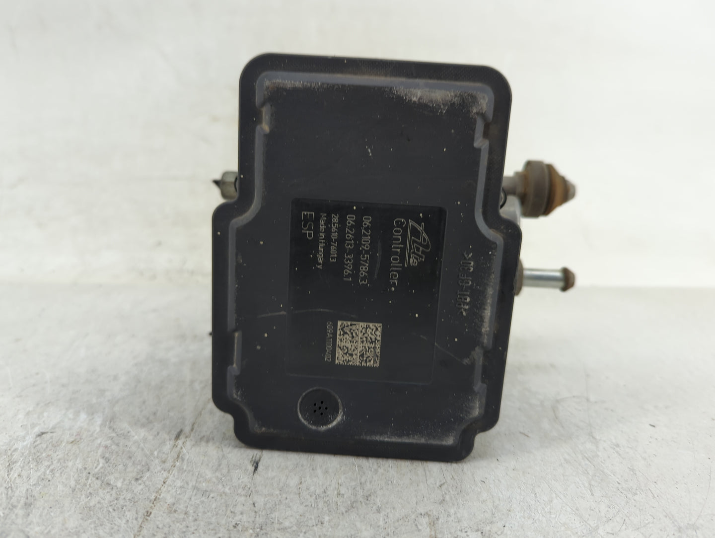 2011 Nissan Murano ABS Pump Control Module Replacement P/N:476601AA0B Fits OEM Used Auto Parts - Oemusedautoparts1.com
