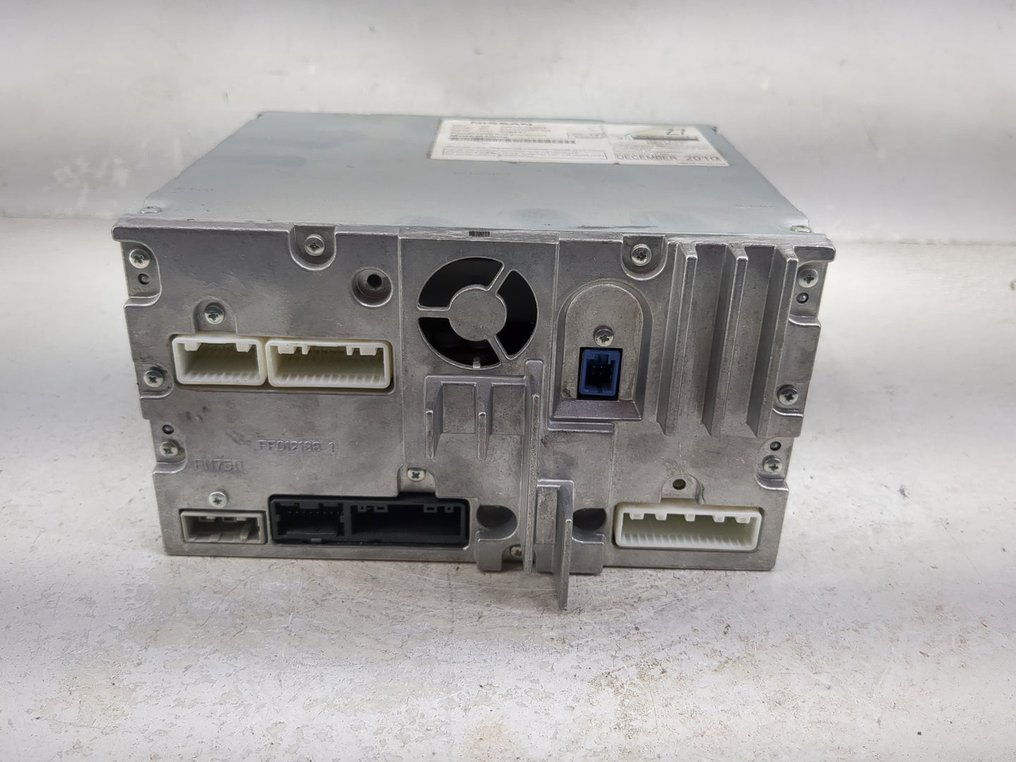 2011-2012 Nissan Murano Radio AM FM Cd Player Receiver Replacement P/N:2591A1SX5A CV-VN596AD Fits OEM Used Auto Parts - Oemu