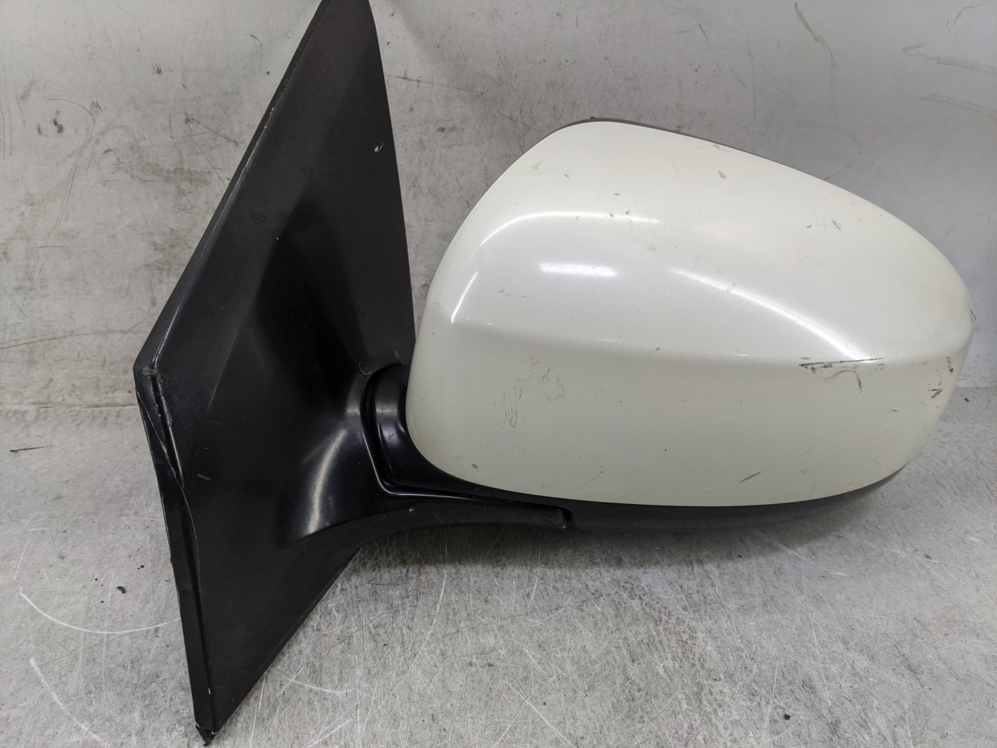2009-2014 Nissan Murano Driver Side View Mirror - Left Door Mirror OEM Used - Oemusedautoparts1.com