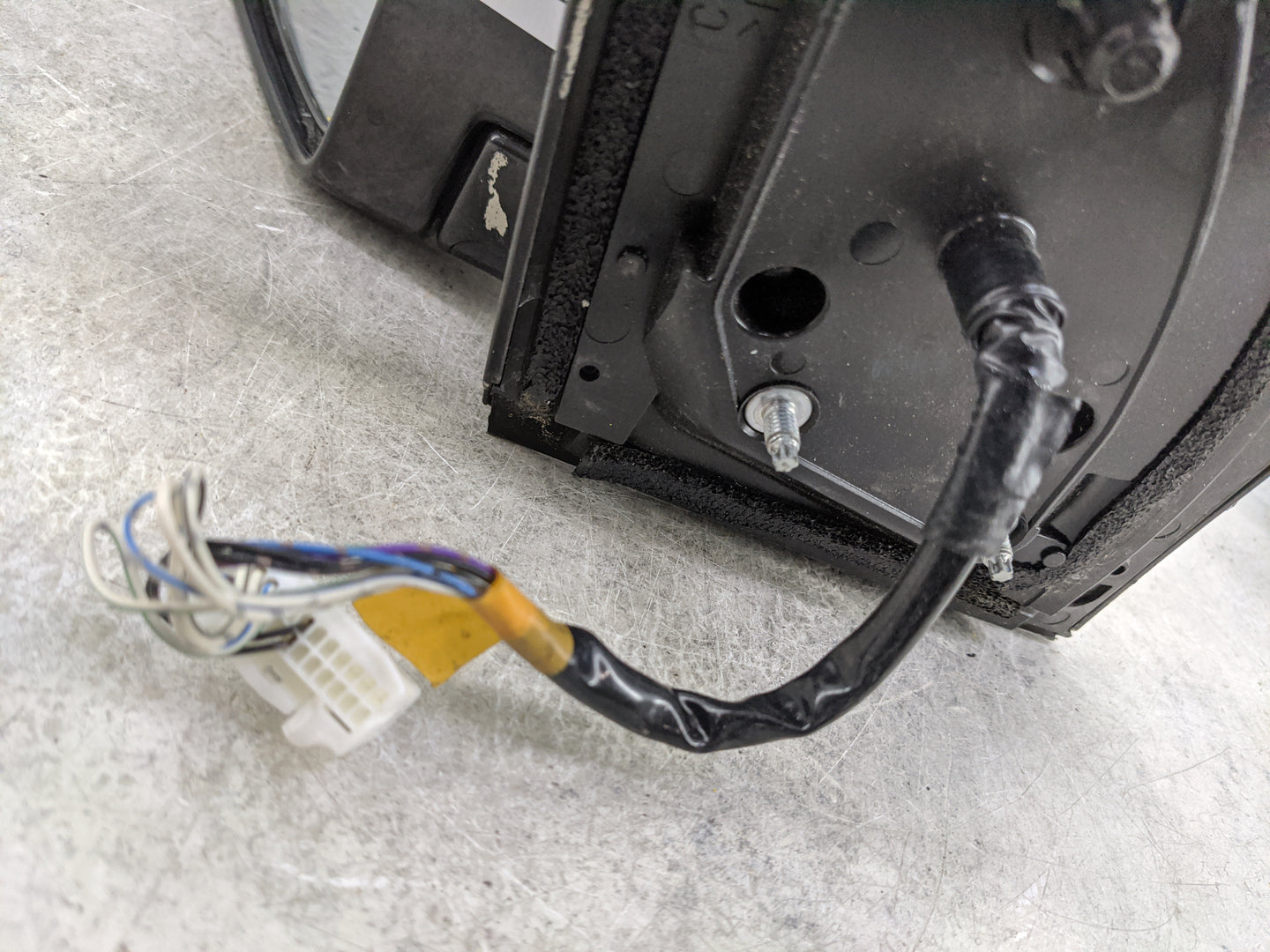 2009-2014 Nissan Murano Driver Side View Mirror - Left Door Mirror OEM Used - Oemusedautoparts1.com