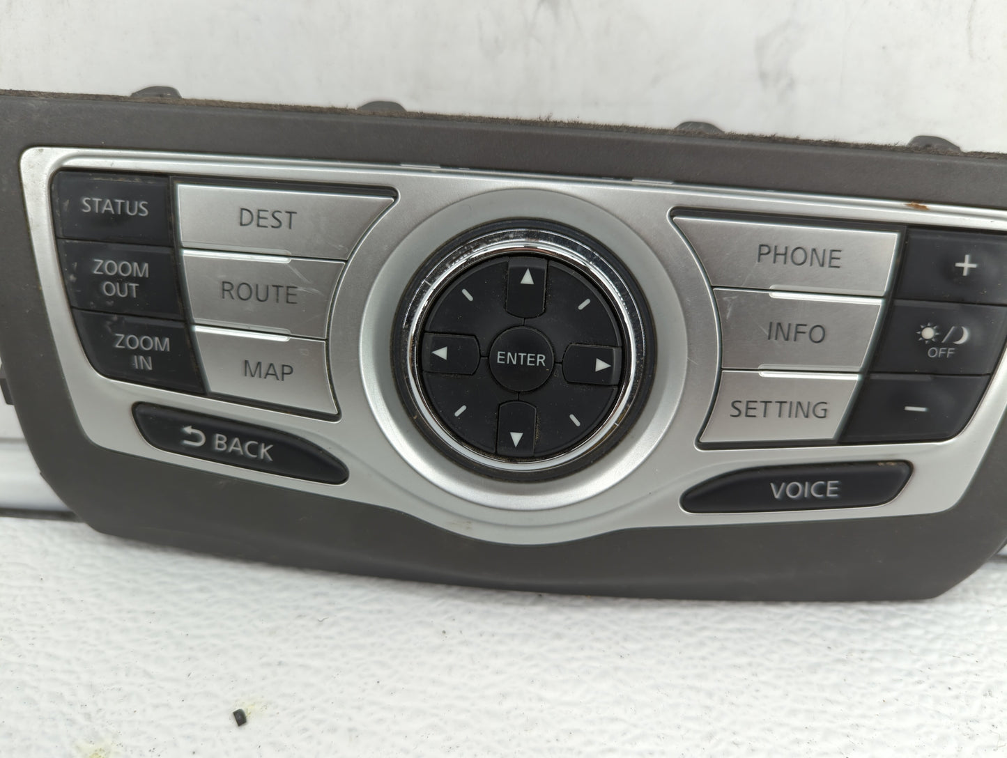 2009-2012 Nissan Murano Information Display Screen - Oemusedautoparts1.com