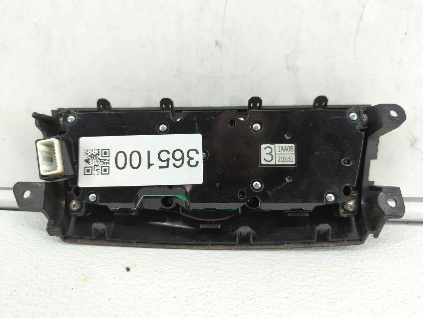 2009-2012 Nissan Murano Information Display Screen - Oemusedautoparts1.com