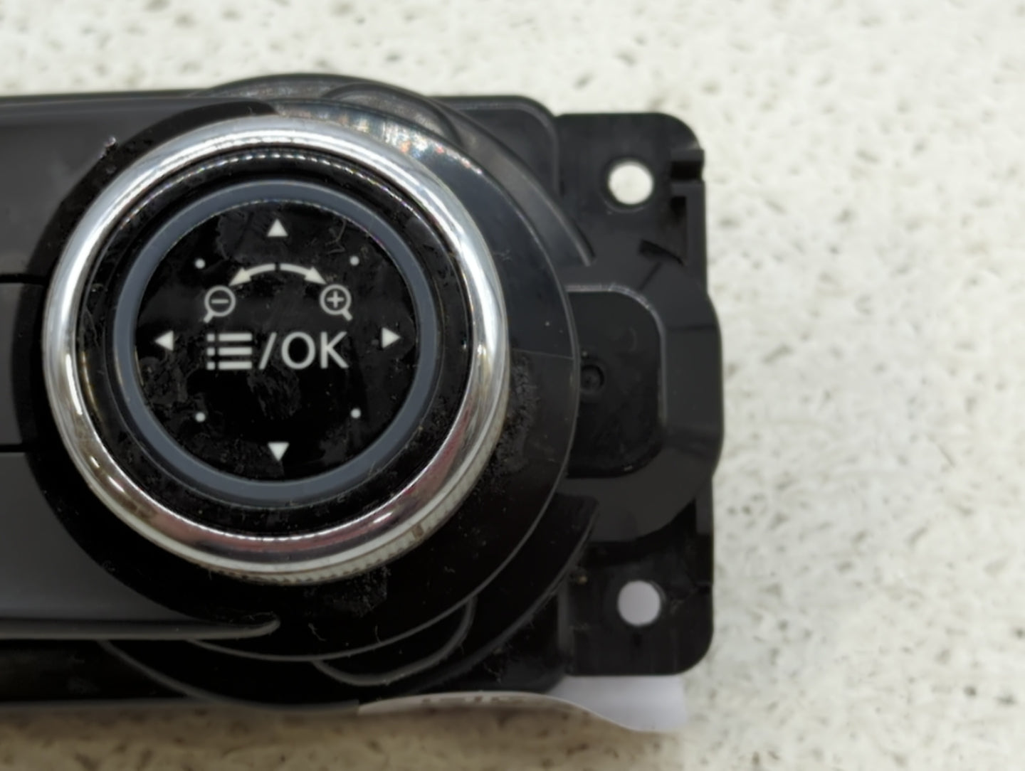 2011-2014 Nissan Murano Am Fm Cd Player Radio Receiver - Oemusedautoparts1.com