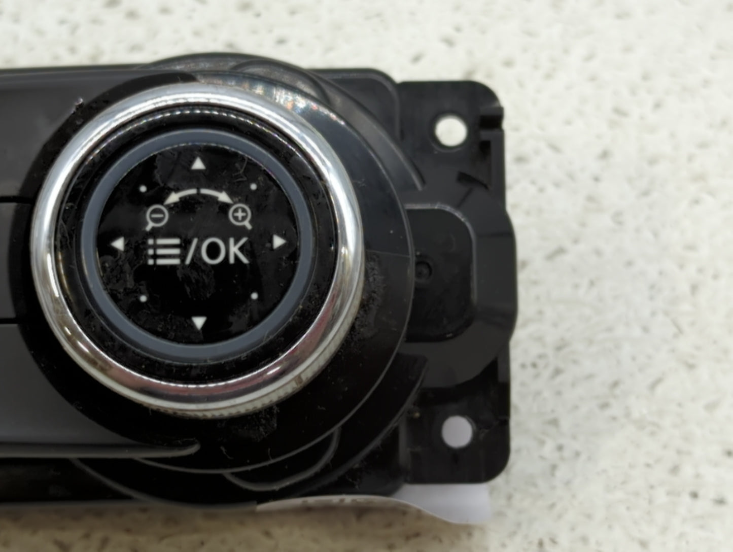 2011-2014 Nissan Murano Am Fm Cd Player Radio Receiver - Oemusedautoparts1.com