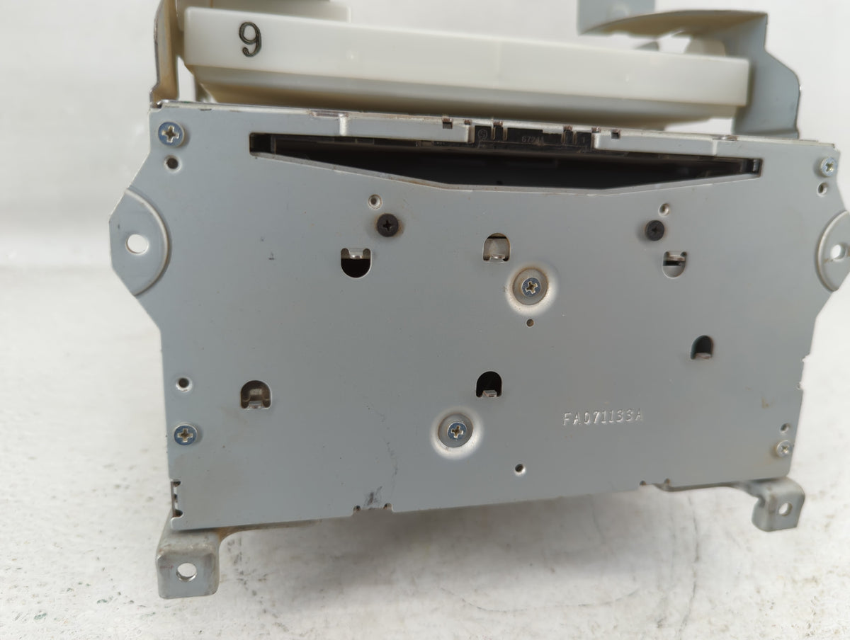 2011-2012 Nissan Murano Am Fm Cd Player Radio Receiver 554618 - Oemusedautoparts1.com