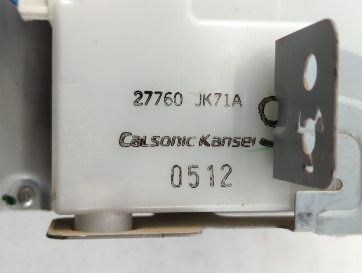 2011-2012 Nissan Murano Am Fm Cd Player Radio Receiver 554618 - Oemusedautoparts1.com