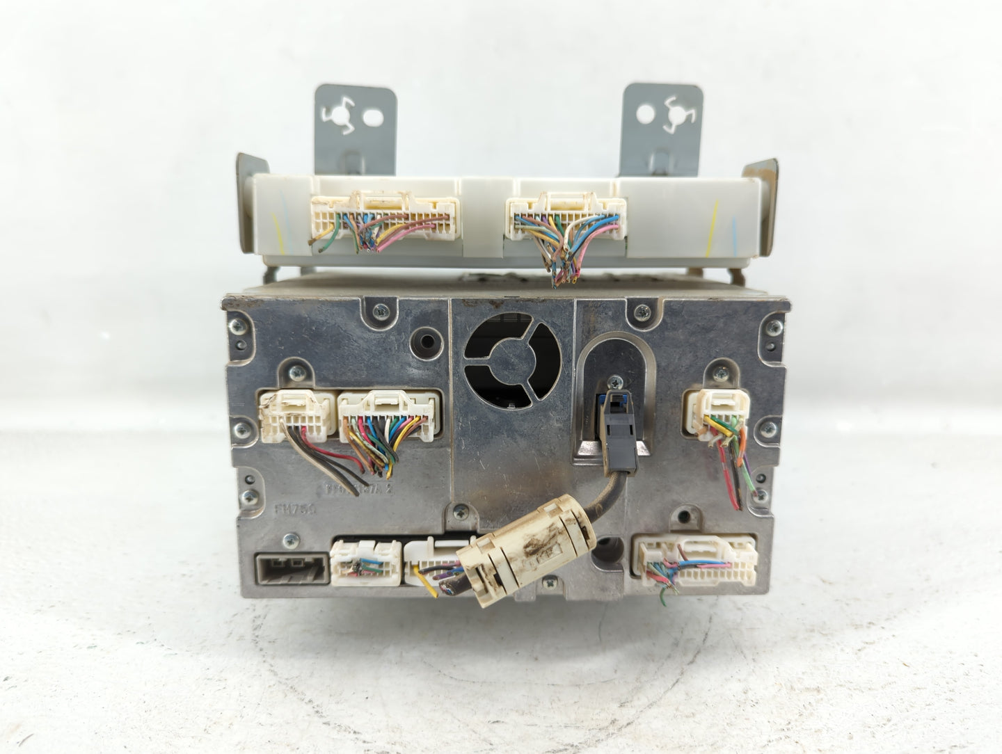 2011-2012 Nissan Murano Am Fm Cd Player Radio Receiver - Oemusedautoparts1.com