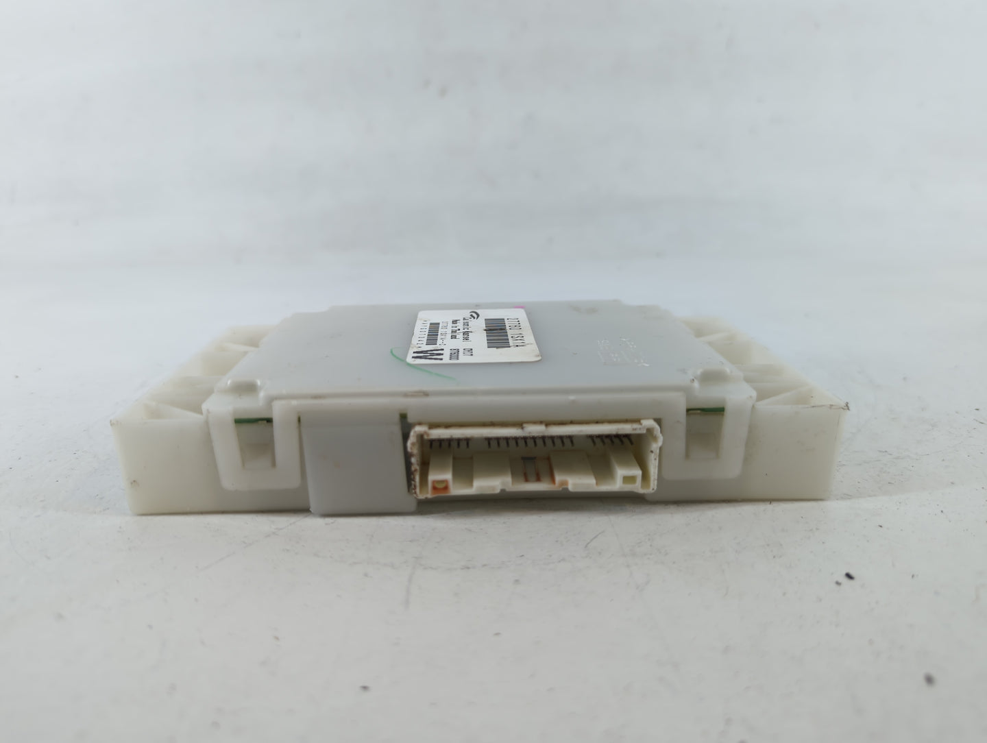 2011-2011 Nissan Murano Body Control Module Bcm Inner Cabin Fuse Box - Oemusedautoparts1.com